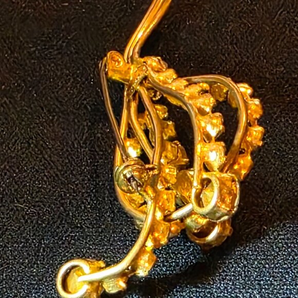 Made in Austria‎ Gold-Tone & Clear Rhinestone Floral Brooch Pin - Picture 6 of 14